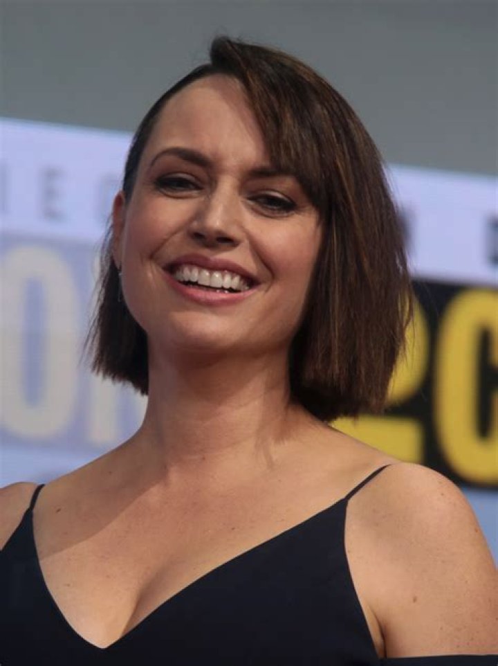 Julie Ann Emery: Exploring the Journey of a Versatile Actress